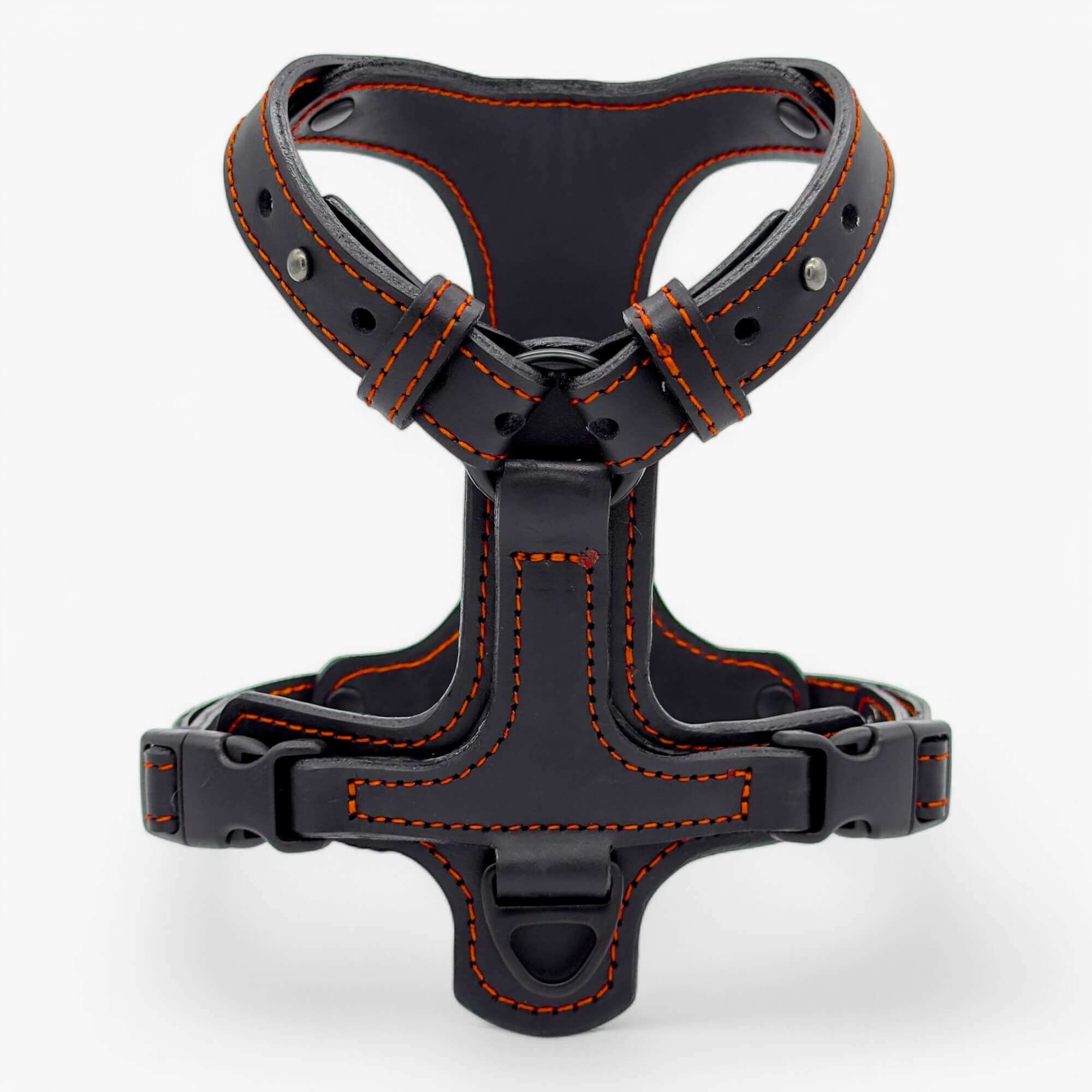 Obi-Luxe ādas krūšu siksna suņiem ar modernu dizainu un spilgti oranžām šuvēm, izturīga un eleganta.